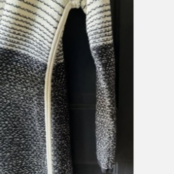 Athleta Fireside Black Ivory Merino Wool Textured Sweater Dress Women's Size Med - Picture 9 of 10
